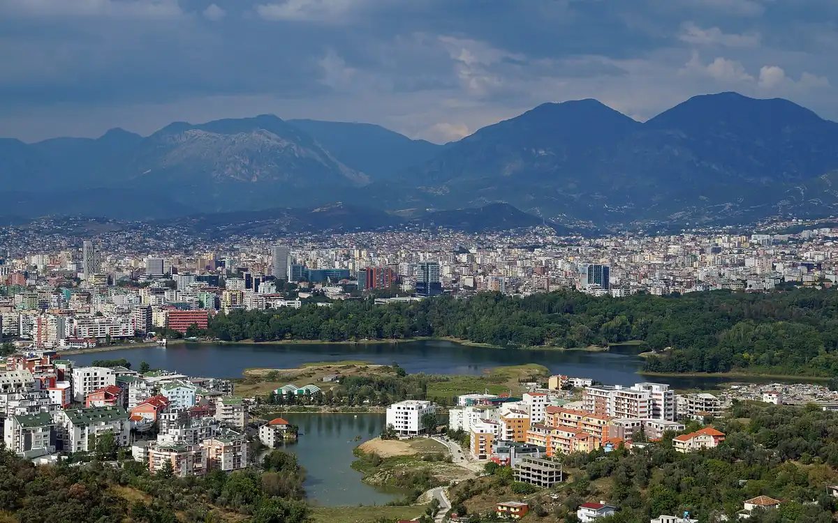 Tiran’dan bir görünüm