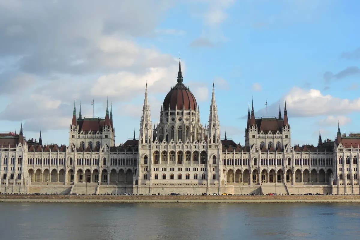 Macaristan Parlamento Binası
