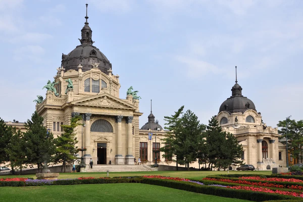 Széchenyi Kaplıcası