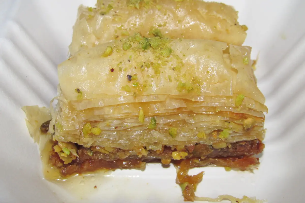 Fıstıklı baklava dilimi